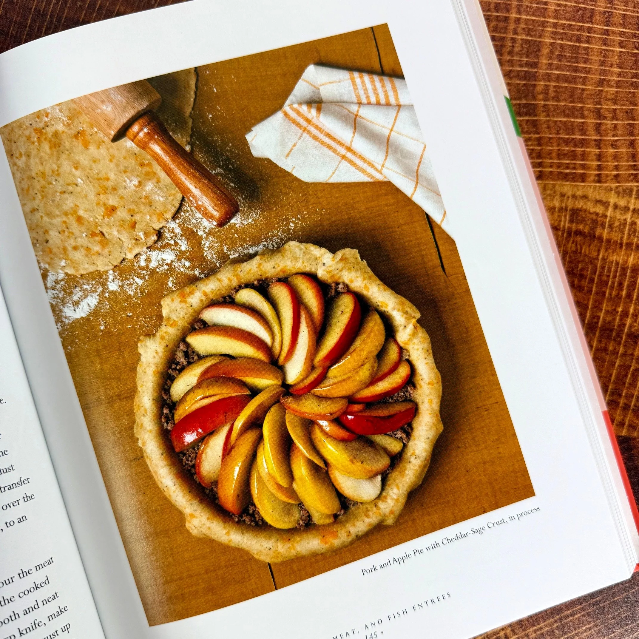 The Apple Lover's Cookbook - Image 2
