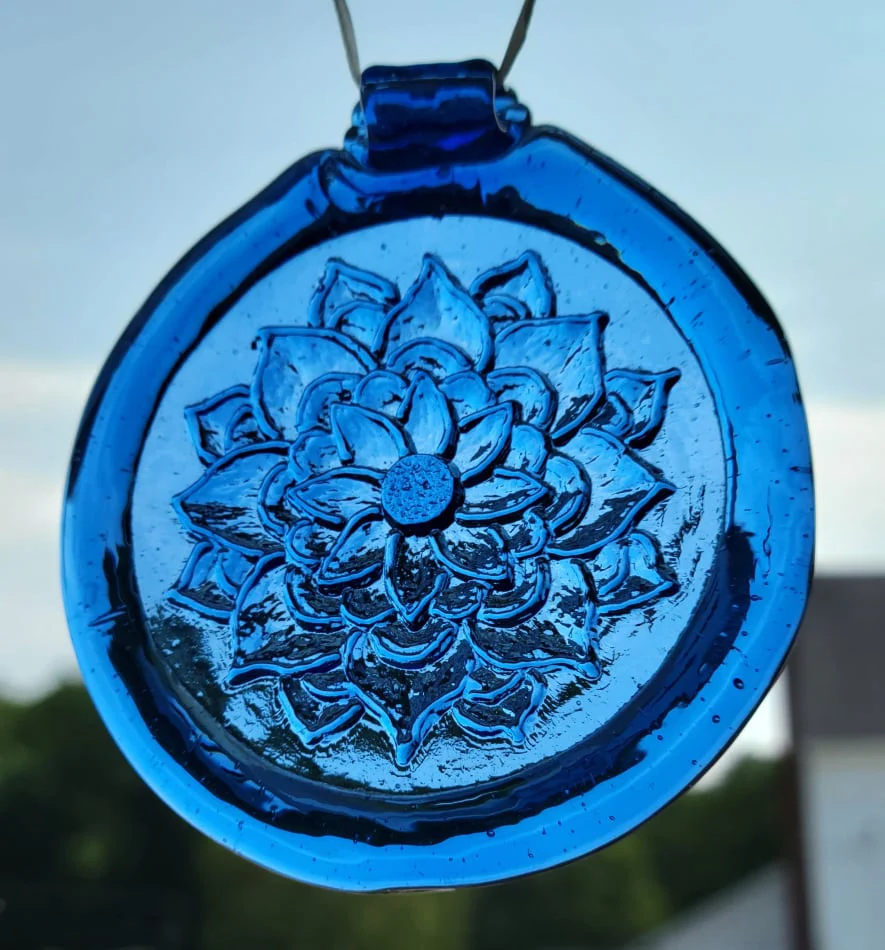 Dahlia Suncatcher