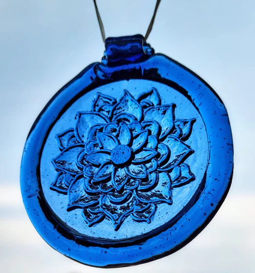 Dahlia Suncatcher - Image 3