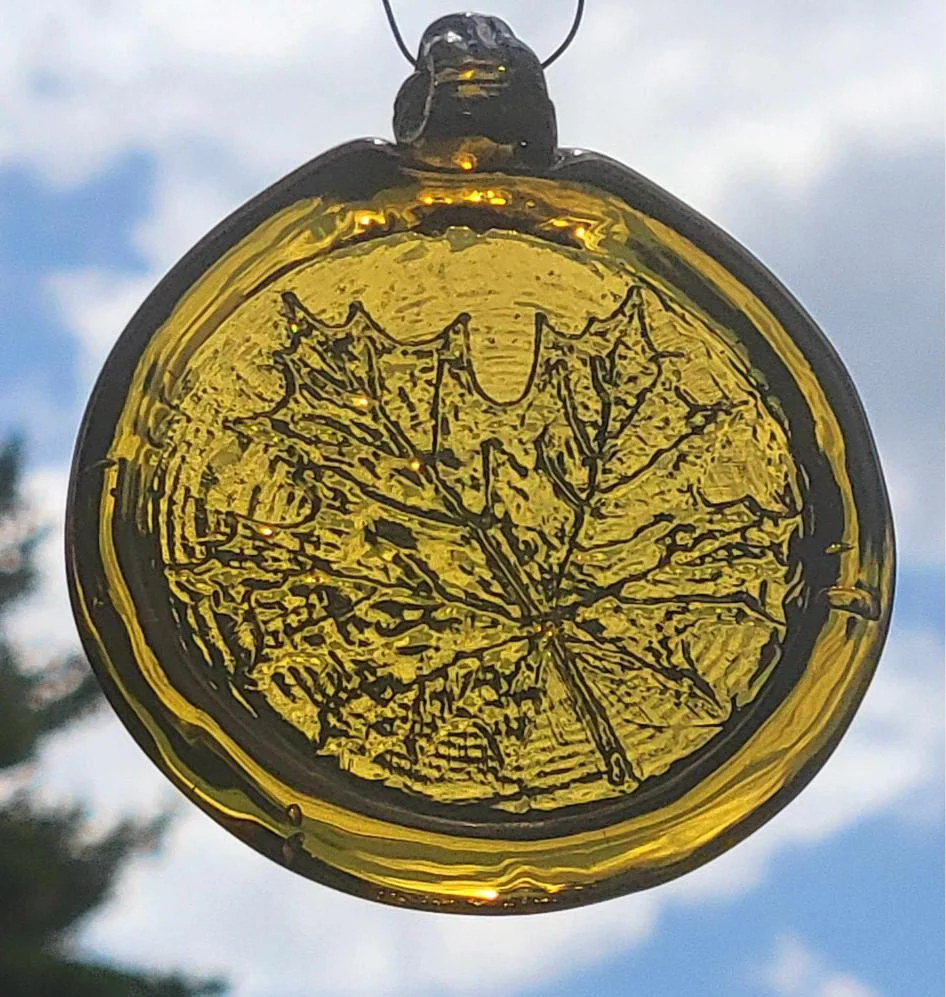 Maple Leaf Suncatcher - Image 3